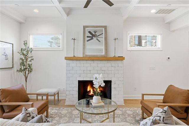 110 Via Roma, Woodstock, GA 30188