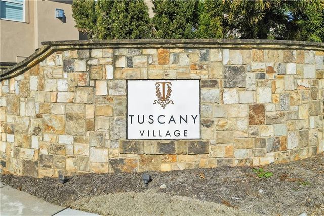 110 Via Roma, Woodstock, GA 30188