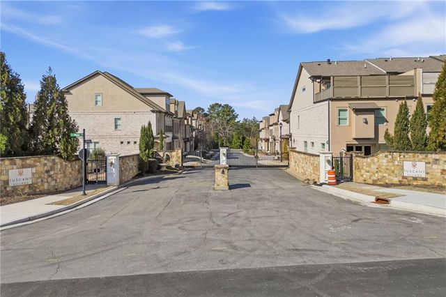 110 Via Roma, Woodstock, GA 30188