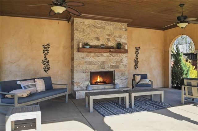 110 Via Roma, Woodstock, GA 30188