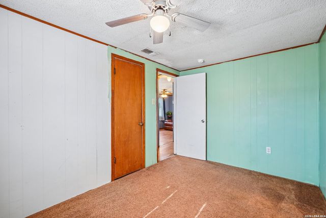 619 WEBB AVE, Devine, TX 78016