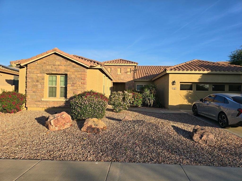 4359 N 152nd Drive, Goodyear, AZ 85395