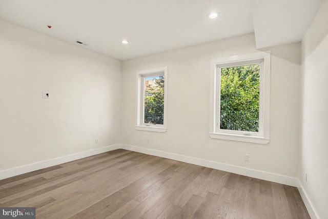 2455 CORAL ST, Philadelphia, PA 19125
