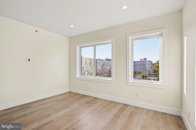 2455 CORAL ST, Philadelphia, PA 19125