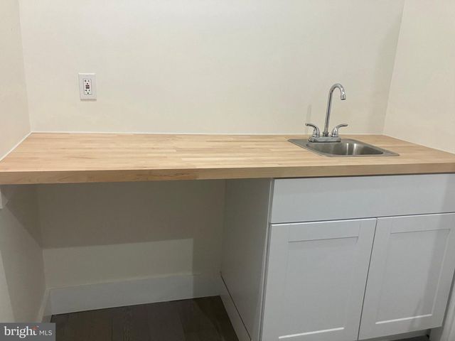 2455 CORAL ST, Philadelphia, PA 19125