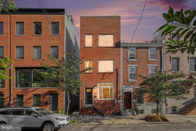 2455 CORAL ST, Philadelphia, PA 19125