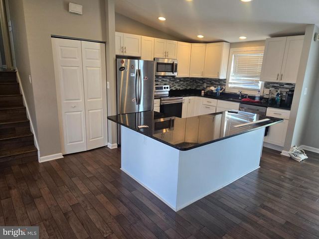 1424 GESNA DR, Hanover, MD 21076