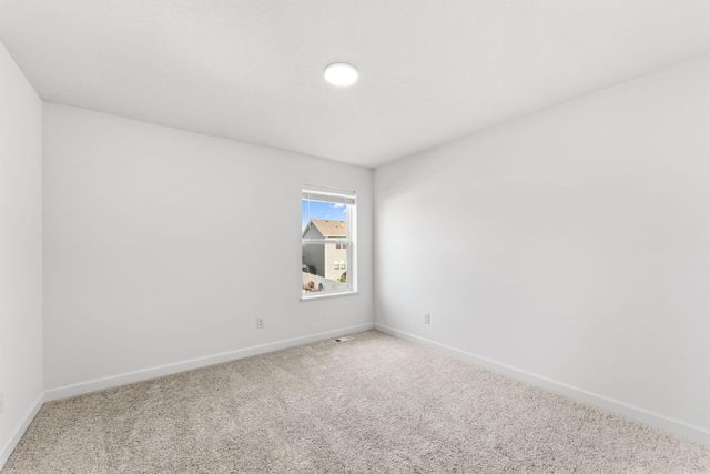 1904 Dogwood Court, Carver, MN 55315