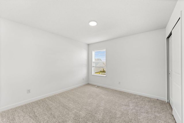 1904 Dogwood Court, Carver, MN 55315