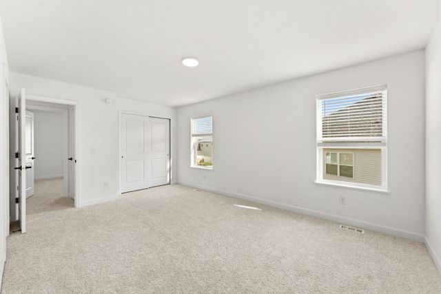 1904 Dogwood Court, Carver, MN 55315