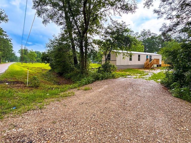 253 County Road 320, Cleveland, TX 77327