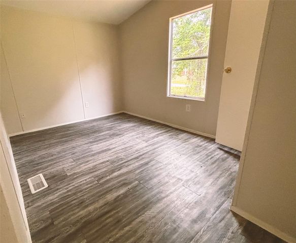 253 County Road 320, Cleveland, TX 77327