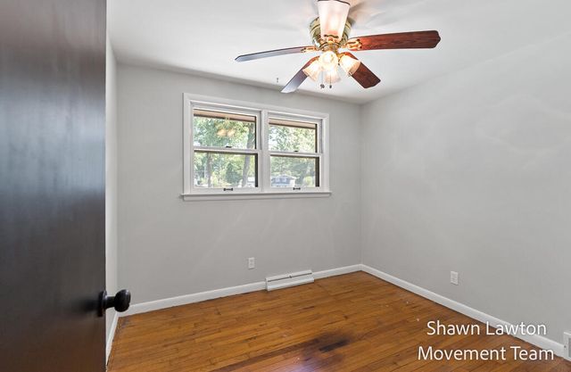 1832 Southwood Avenue, Norton Shores City, MI 49441