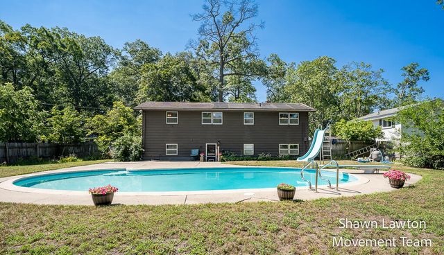 1832 Southwood Avenue, Norton Shores City, MI 49441