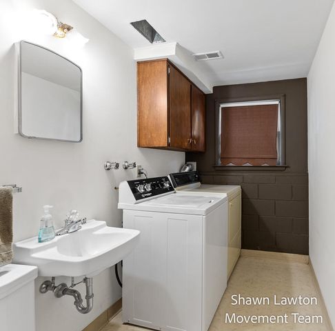 1832 Southwood Avenue, Norton Shores City, MI 49441