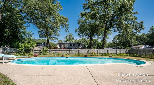 1832 Southwood Avenue, Norton Shores City, MI 49441