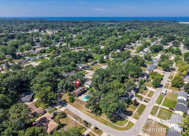 1832 Southwood Avenue, Norton Shores City, MI 49441