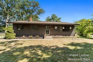 1832 Southwood Avenue, Norton Shores City, MI 49441