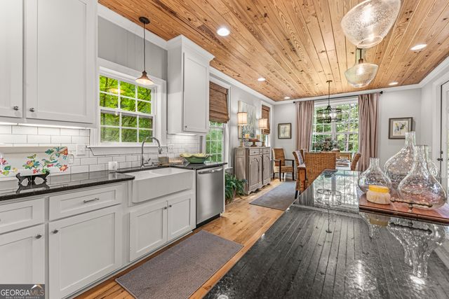 484 Eagles Way NE, Milledgeville, GA 31061