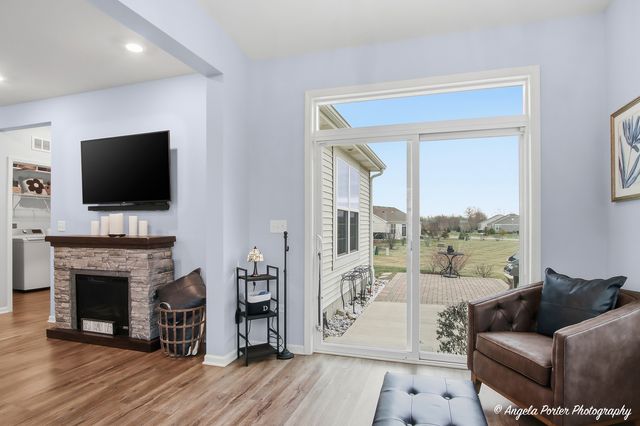 9186 Ritz Court, Huntley, IL 60142