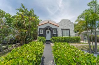 933 38th Street, West Palm Beach, FL 33407