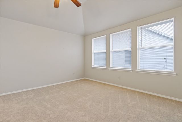 4329 Latigo Circle, Fort Worth, TX 76244