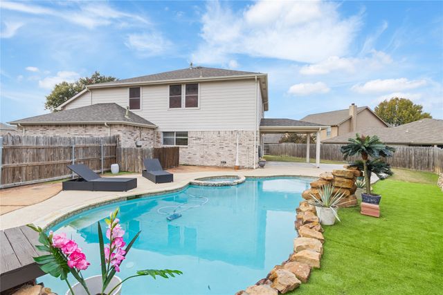 4329 Latigo Circle, Fort Worth, TX 76244