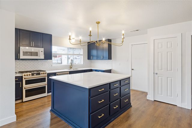 4329 Latigo Circle, Fort Worth, TX 76244