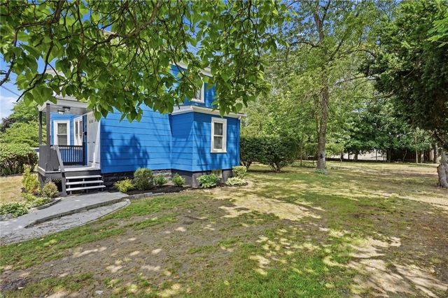 74 Pontiac Street, Warwick, RI 02886