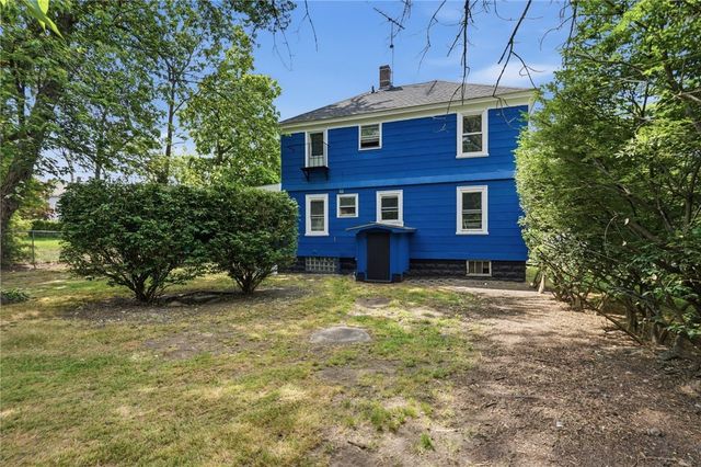 74 Pontiac Street, Warwick, RI 02886
