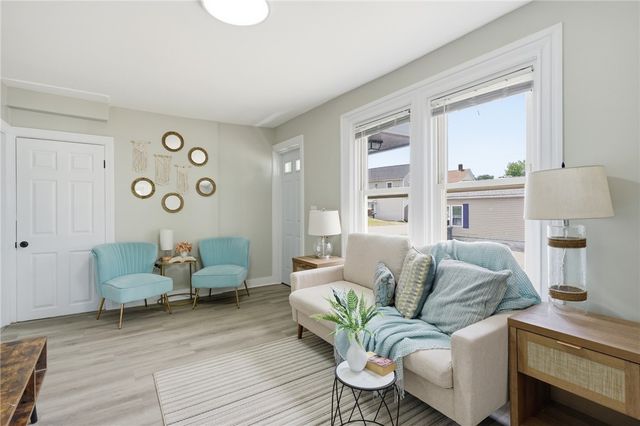 74 Pontiac Street, Warwick, RI 02886