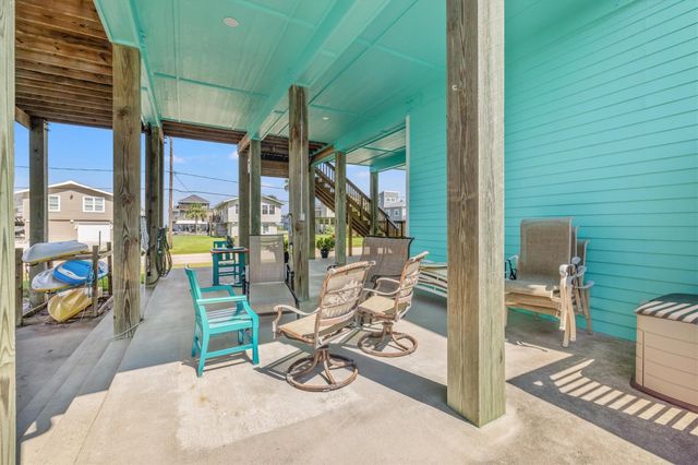 16502 Bermuda Way, Jamaica Beach, TX 77554