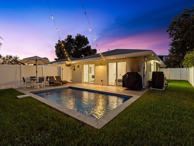 2100 NE 45th Street 1, Fort Lauderdale, FL 33308