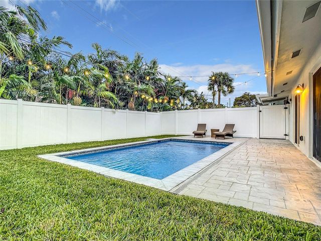 2100 NE 45th Street 1, Fort Lauderdale, FL 33308