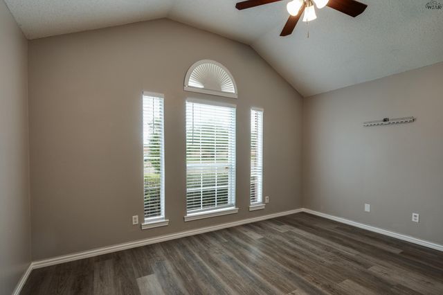 5213 NORTHVIEW DRIVE, Wichita Falls, TX 76306