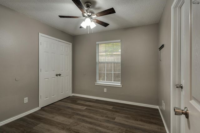 5213 NORTHVIEW DRIVE, Wichita Falls, TX 76306