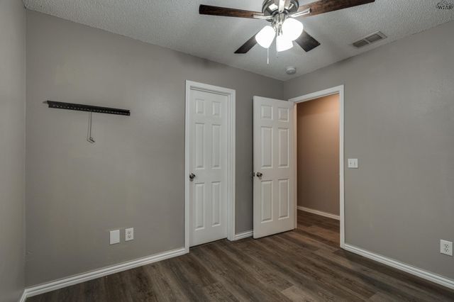 5213 NORTHVIEW DRIVE, Wichita Falls, TX 76306