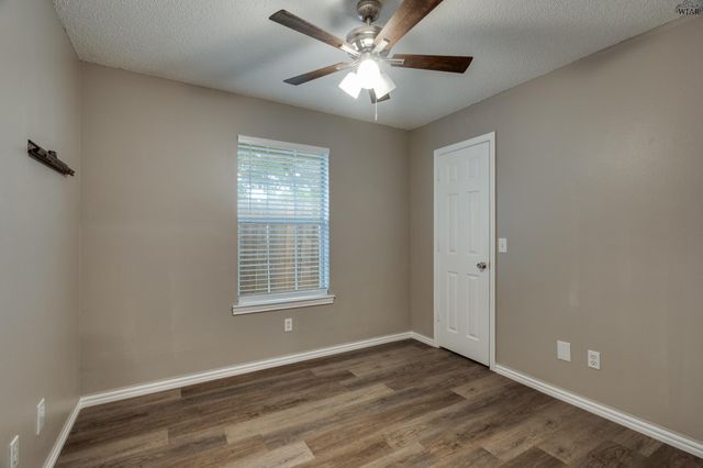 5213 NORTHVIEW DRIVE, Wichita Falls, TX 76306