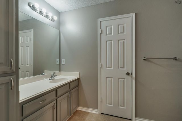5213 NORTHVIEW DRIVE, Wichita Falls, TX 76306