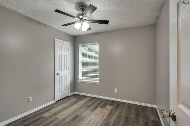 5213 NORTHVIEW DRIVE, Wichita Falls, TX 76306