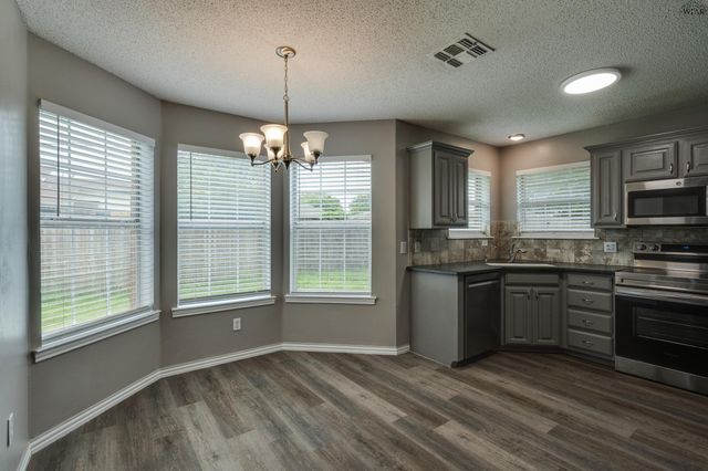 5213 NORTHVIEW DRIVE, Wichita Falls, TX 76306