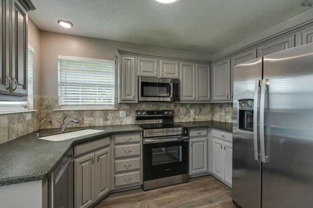 5213 NORTHVIEW DRIVE, Wichita Falls, TX 76306
