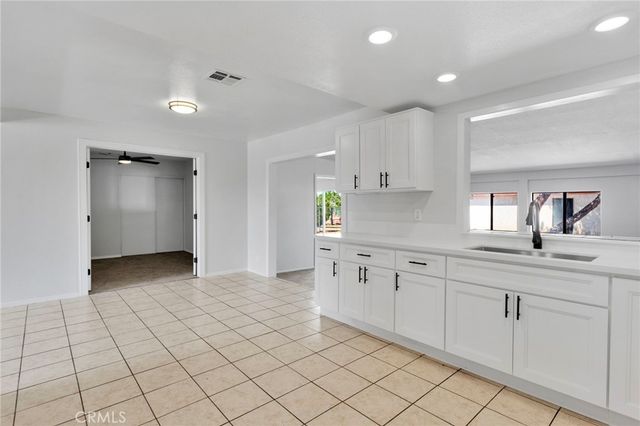 15970 Lindero, Victorville, CA 92395