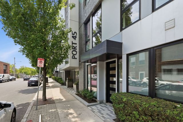 45 W 3rd St 401, Boston, MA 02127