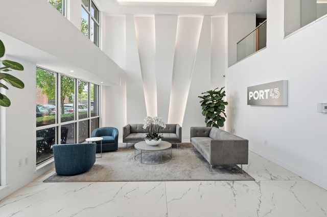 45 W 3rd St 401, Boston, MA 02127