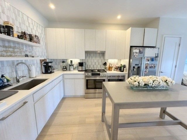 45 W 3rd St 401, Boston, MA 02127
