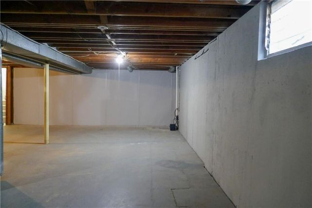 9702 EBY Street, Overland Park, KS 66212