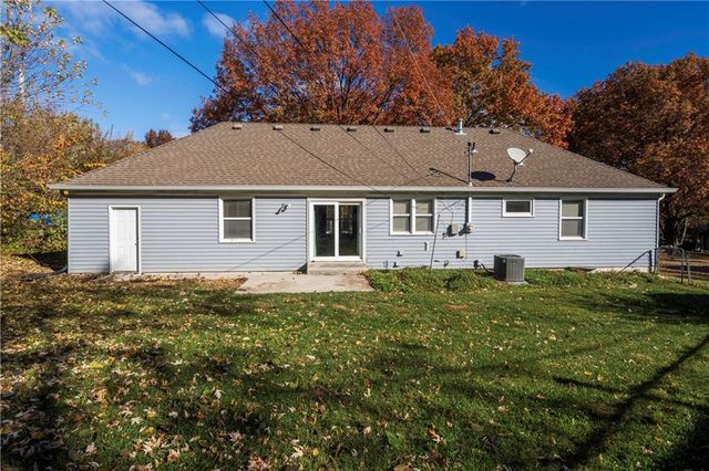 9702 EBY Street, Overland Park, KS 66212