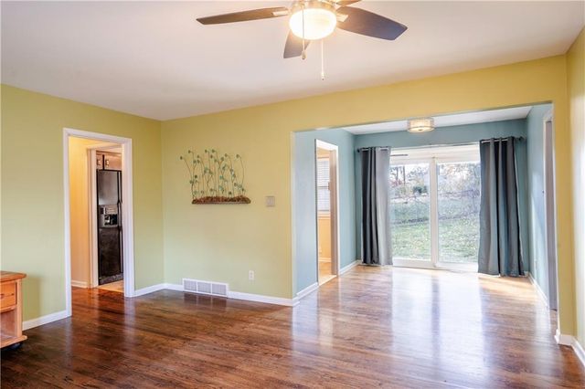 9702 EBY Street, Overland Park, KS 66212