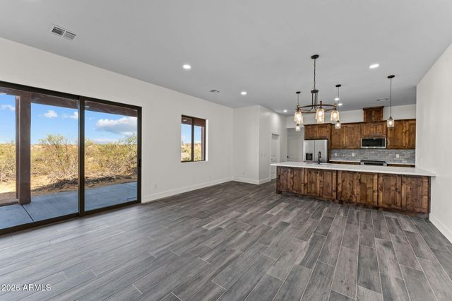 285 Ironwood Place, Wickenburg, AZ 85390